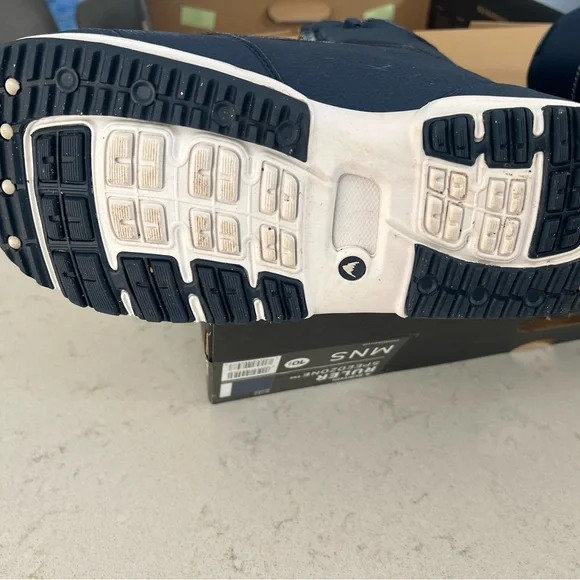 Burton Navy Snowboarding Boots - Picture 7 of 8